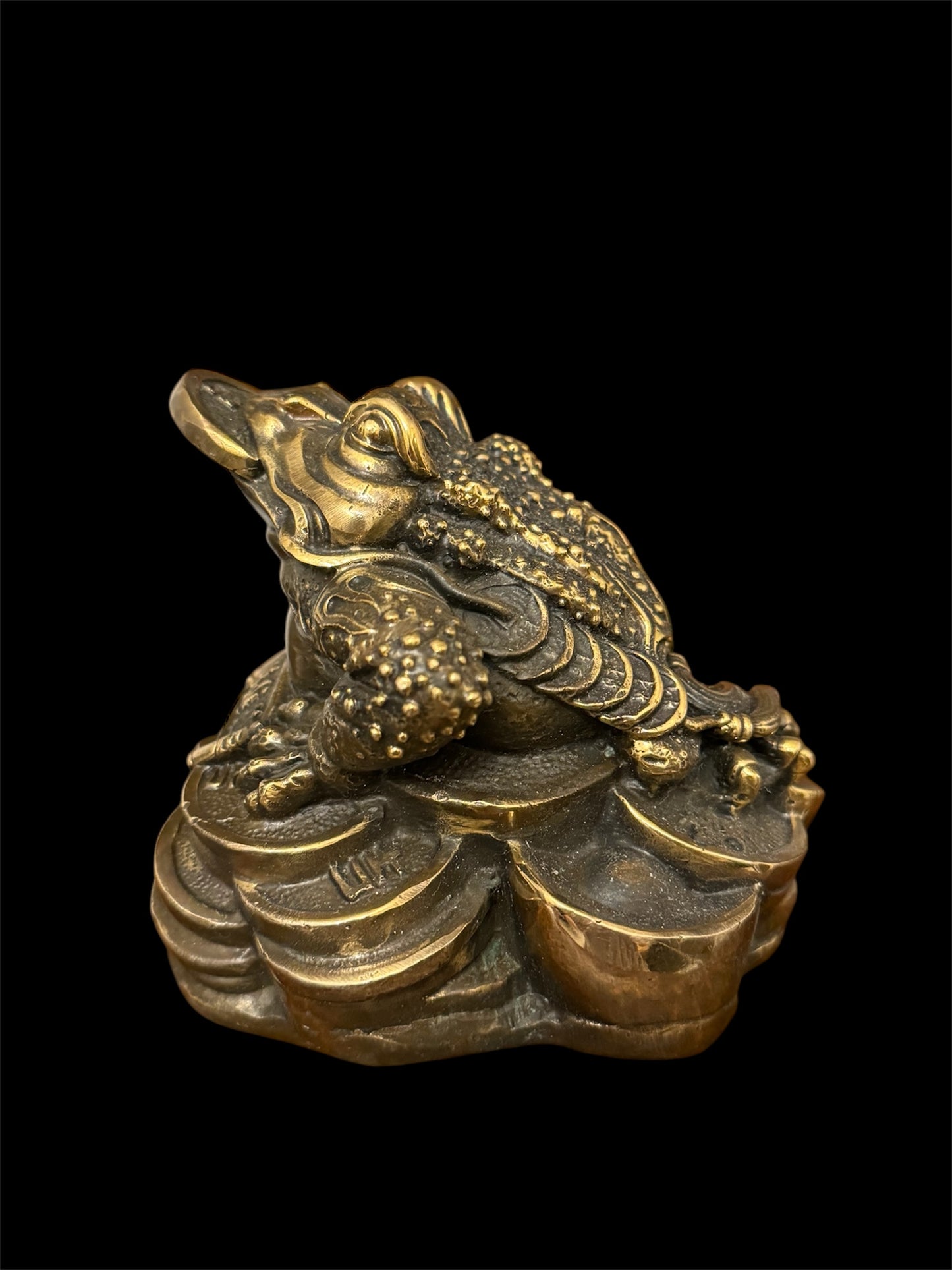Golden Toad Feng Shui Wealth Enhancer – Three-Legged Money Toad