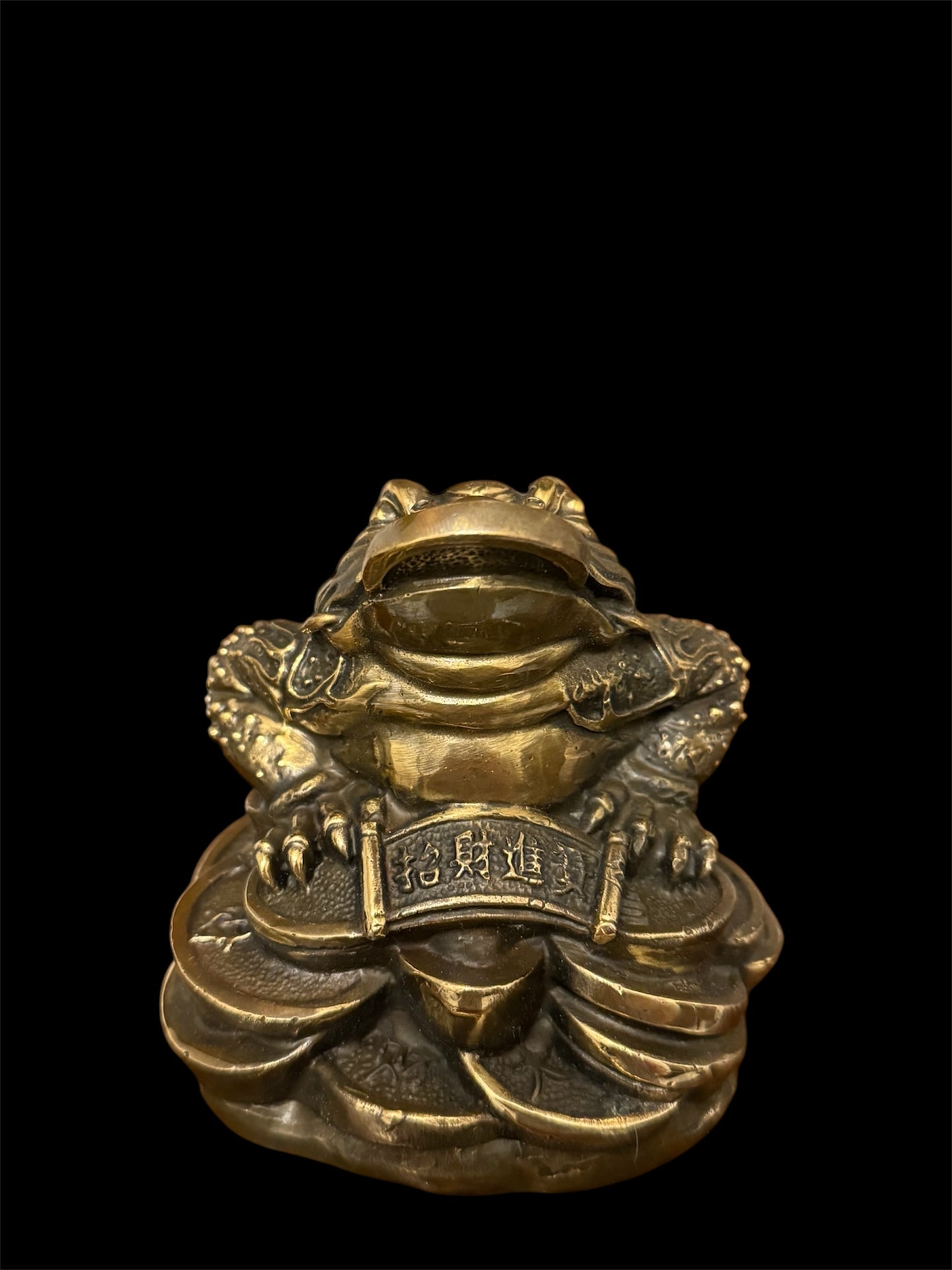 Golden Toad Feng Shui Wealth Enhancer – Three-Legged Money Toad